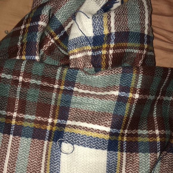 blanket scarf🌟🌟🌟 - Picture 2 of 3